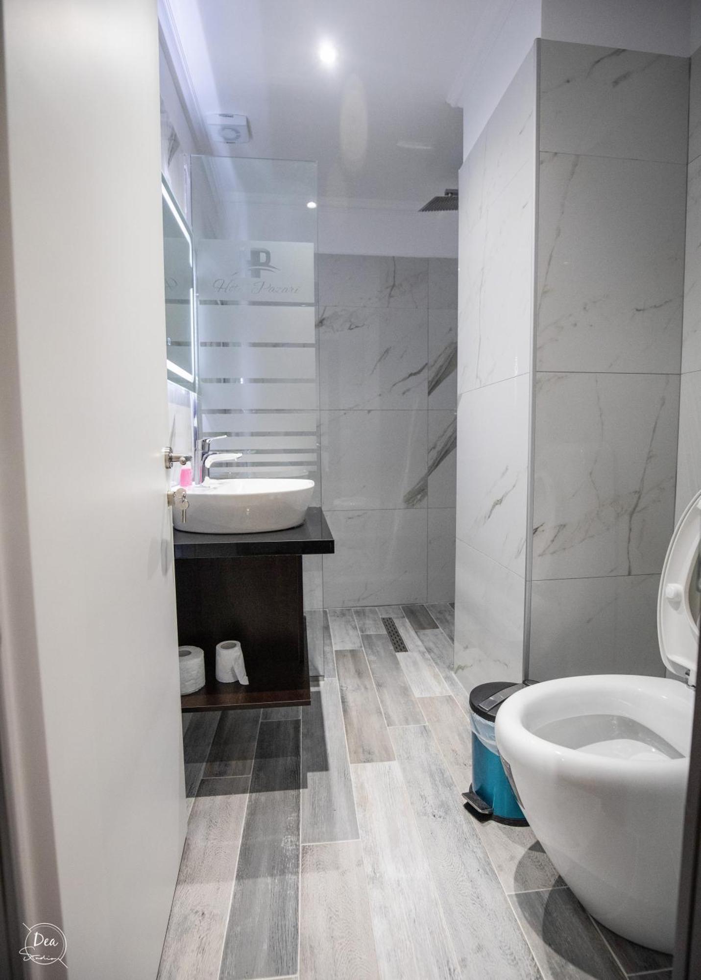 Suite Terrace Rooms & Apartments Korce Esterno foto