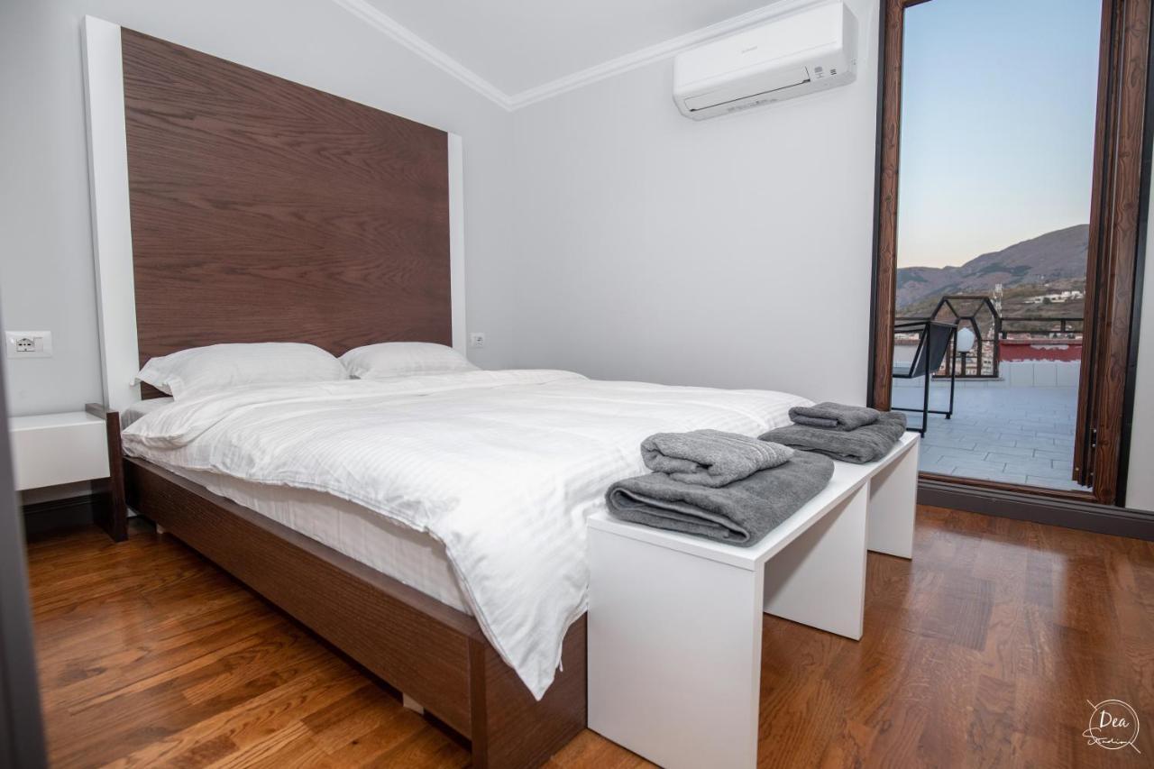 Suite Terrace Rooms & Apartments Korce Esterno foto
